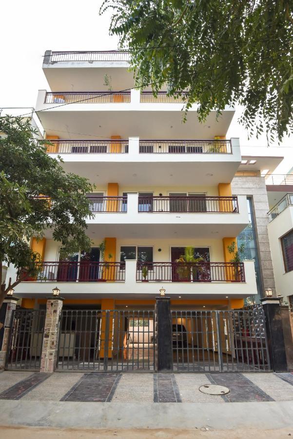 Bedchambers Serviced Apartments, Sector 38 Gurgaon Bagian luar foto